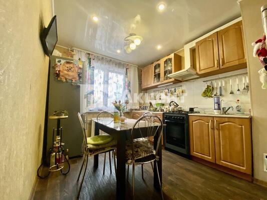 Продам трехкомнатную (3-комн.) квартиру, 1-я Полевая ул, 38, Иваново г