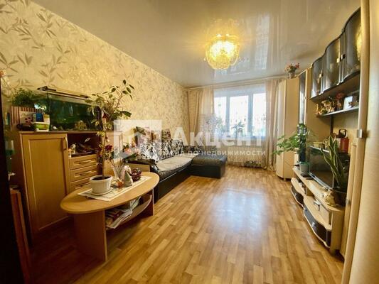 Продам трехкомнатную (3-комн.) квартиру, 1-я Полевая ул, 38, Иваново г