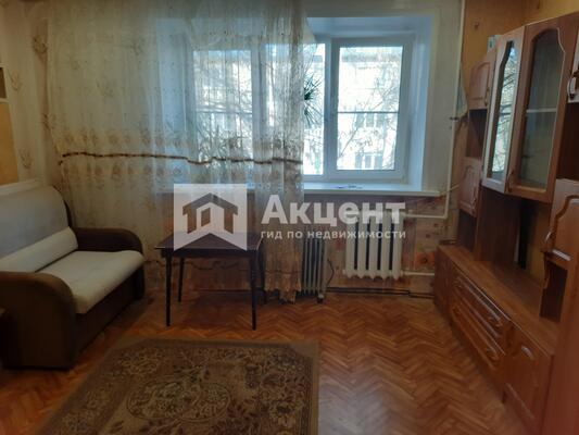 Продам комнату в 8-комн. квартире, Смирнова ул, 80А, Иваново г