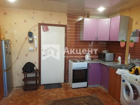 Продам комнату в 8-комн. квартире, Смирнова ул, 80А, Иваново г