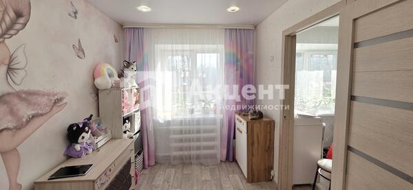 Продам двухкомнатную (2-комн.) квартиру, Строителей пр-кт, 3, Иваново г