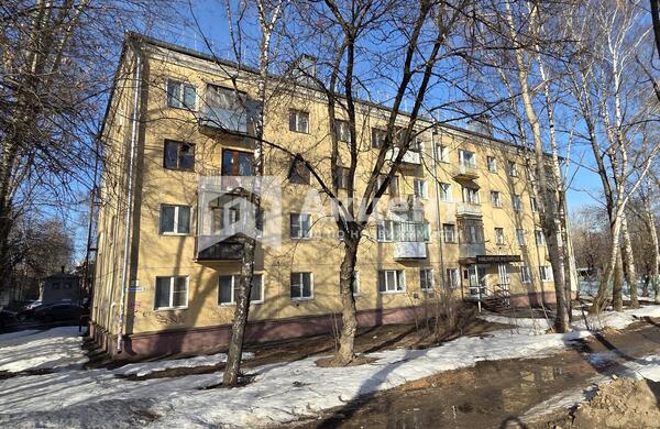 Продам двухкомнатную (2-комн.) квартиру, Строителей пр-кт, 3, Иваново г