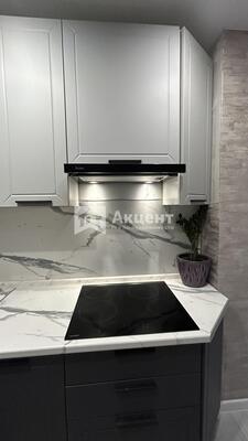 Продам трехкомнатную (3-комн.) квартиру, Дюковская ул, 27А, Иваново г