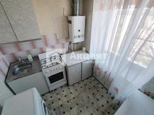 Продам трехкомнатную (3-комн.) квартиру, Возрождения ул, 14, Фурманов г