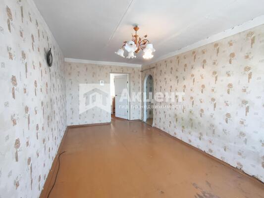 Продам трехкомнатную (3-комн.) квартиру, Возрождения ул, 14, Фурманов г