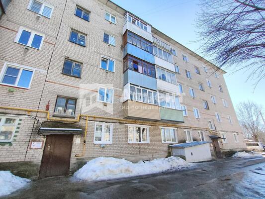 Продам трехкомнатную (3-комн.) квартиру, Возрождения ул, 14, Фурманов г