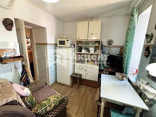 Продам однокомнатную (1-комн.) квартиру, Трудовая ул, 4А, Родники г