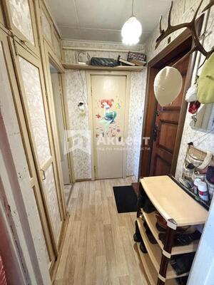 Продам однокомнатную (1-комн.) квартиру, Трудовая ул, 4А, Родники г