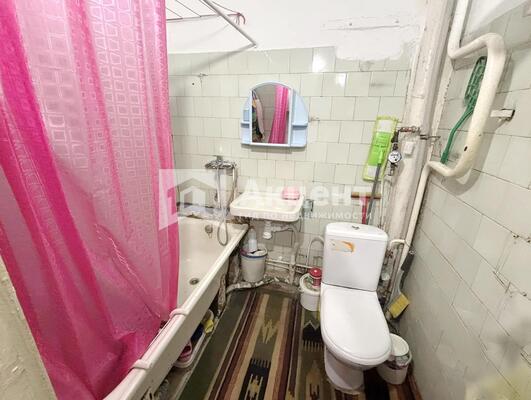 Продам однокомнатную (1-комн.) квартиру, Трудовая ул, 4А, Родники г