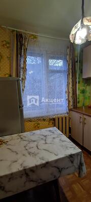 Продам двухкомнатную (2-комн.) квартиру, Владимирская ул, 18, Кохма г