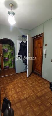 Продам двухкомнатную (2-комн.) квартиру, Владимирская ул, 18, Кохма г