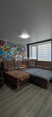 Продам двухкомнатную (2-комн.) квартиру, Сергея Киселева ул, 6, Просторный мкр