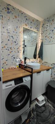 Продам двухкомнатную (2-комн.) квартиру, Сергея Киселева ул, 6, Просторный мкр