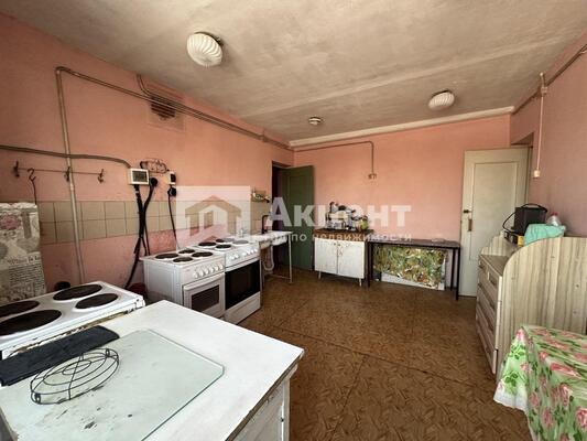 Продам комнату в 4-комн. квартире, Профессиональная ул, 33, Иваново г