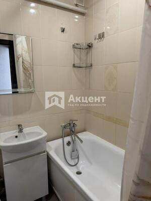 Продам однокомнатную (1-комн.) квартиру, 2-я Петрозаводская ул, 1А, Иваново г