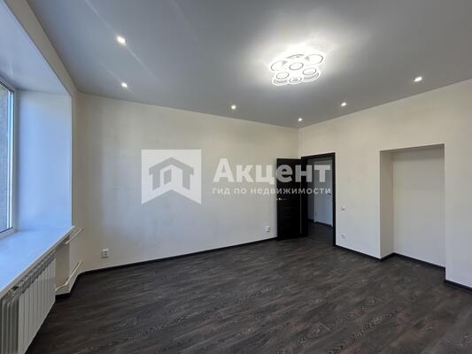 Продам трехкомнатную (3-комн.) квартиру, Громобоя ул, 15, Иваново г