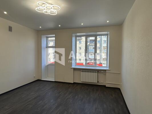 Продам трехкомнатную (3-комн.) квартиру, Громобоя ул, 15, Иваново г