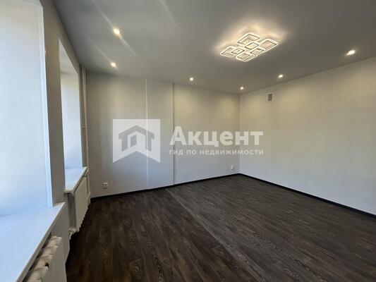 Продам трехкомнатную (3-комн.) квартиру, Громобоя ул, 15, Иваново г