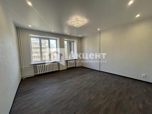 Продам трехкомнатную (3-комн.) квартиру, Громобоя ул, 15, Иваново г