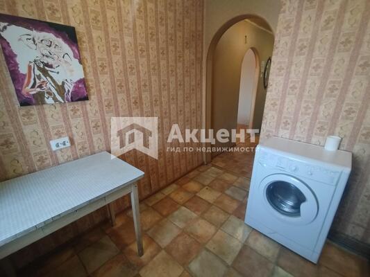 Сдам однокомнатную (1-комн.) квартиру, Летчика Захарова ул, 21, Иваново г