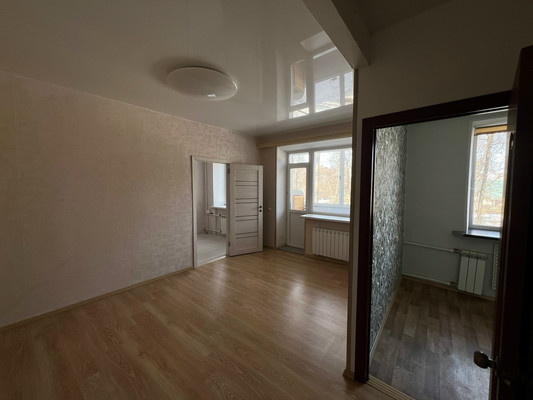 Продам двухкомнатную (2-комн.) квартиру, Чкалова ул, 44, Рязань г