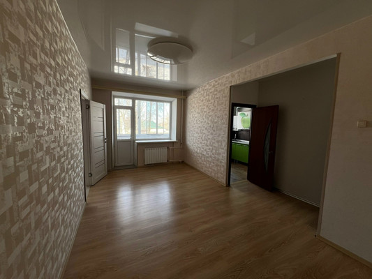 Продам двухкомнатную (2-комн.) квартиру, Чкалова ул, 44, Рязань г