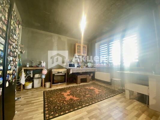 Продам трехкомнатную (3-комн.) квартиру, Рождественский мкр, 10, Иваново г