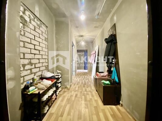 Продам трехкомнатную (3-комн.) квартиру, Рождественский мкр, 10, Иваново г