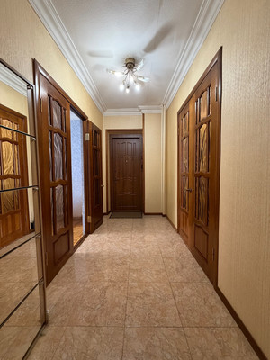 Продам трехкомнатную (3-комн.) квартиру, Чайковского ул, 22, Нальчик г