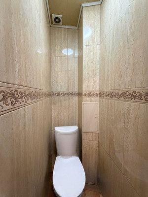 Продам трехкомнатную (3-комн.) квартиру, 2-й Таманской Дивизии ул, 424, Вольный Аул кп