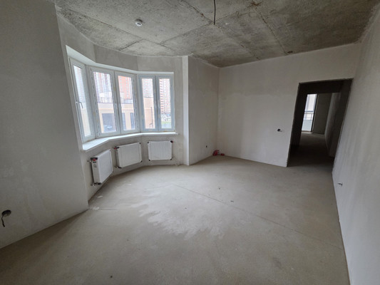 Продам трехкомнатную (3-комн.) квартиру, им. Героя Георгия Бочарникова ул, 4к1, Краснодар г