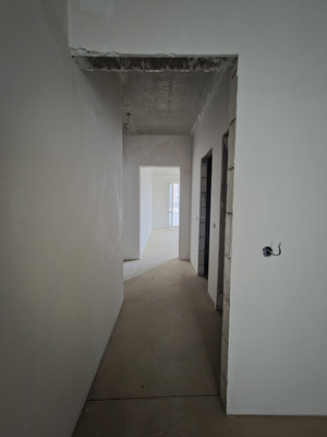 Продам трехкомнатную (3-комн.) квартиру, им. Героя Георгия Бочарникова ул, 4к1, Краснодар г