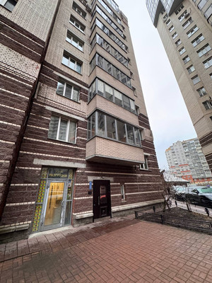 Продам коммерческое помещение 150 м2, Луначарского пр-кт, 13ак1, Санкт-Петербург г