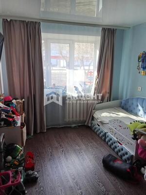 Продам двухкомнатную (2-комн.) квартиру, Парижской Коммуны ул, 20, Иваново г