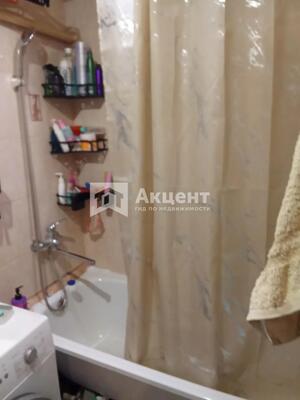 Продам двухкомнатную (2-комн.) квартиру, Парижской Коммуны ул, 20, Иваново г