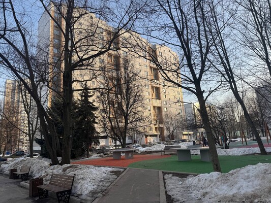 Продам двухкомнатную (2-комн.) квартиру, Новопеределкинская ул, 10, Москва г