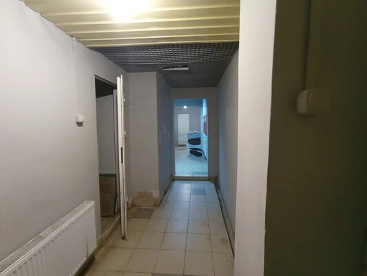 Продам коммерческое помещение 283,5 м2, Маршала Тимошенко ул, 17к2, Москва г