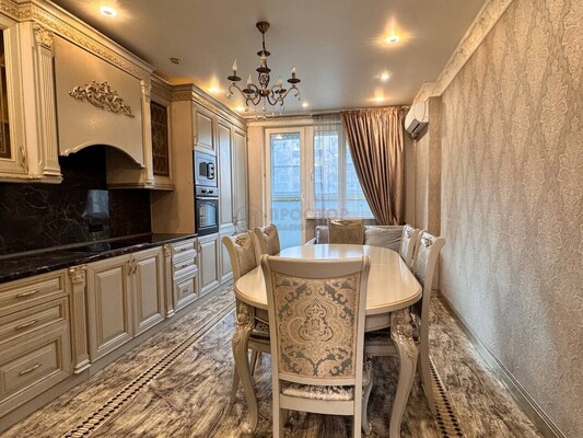 Продам трехкомнатную (3-комн.) квартиру, Урицкого ул, 16к2, Люберцы г