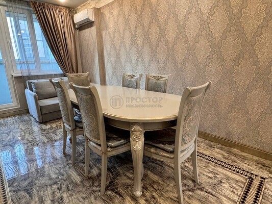 Продам трехкомнатную (3-комн.) квартиру, Урицкого ул, 16к2, Люберцы г