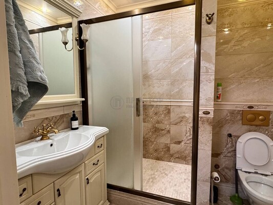 Продам трехкомнатную (3-комн.) квартиру, Урицкого ул, 16к2, Люберцы г