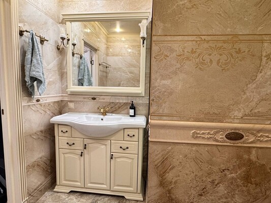 Продам трехкомнатную (3-комн.) квартиру, Урицкого ул, 16к2, Люберцы г