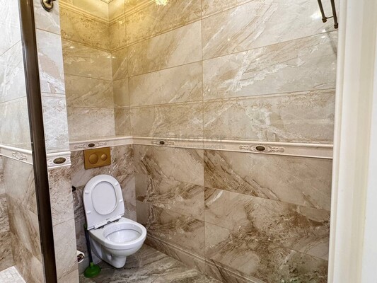 Продам трехкомнатную (3-комн.) квартиру, Урицкого ул, 16к2, Люберцы г