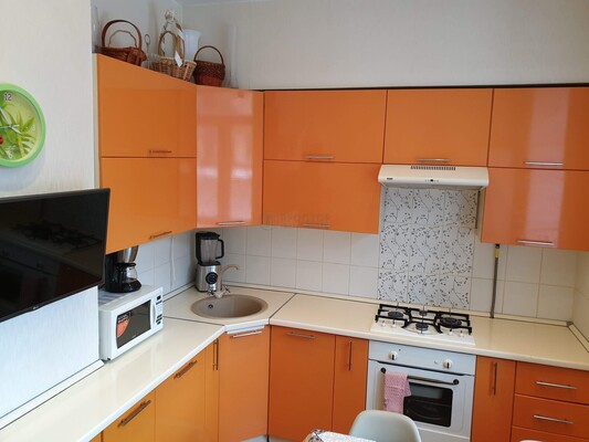 Продам двухкомнатную (2-комн.) квартиру, Строителей ул, 4к5, Москва г