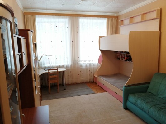 Продам двухкомнатную (2-комн.) квартиру, Строителей ул, 4к5, Москва г