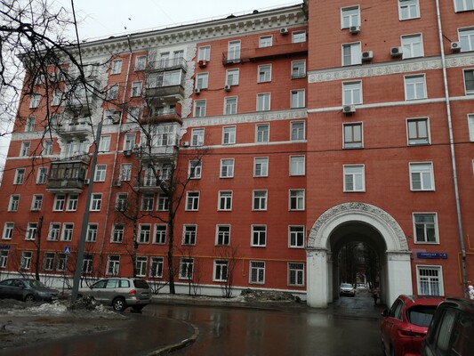 Продам двухкомнатную (2-комн.) квартиру, Строителей ул, 4к5, Москва г