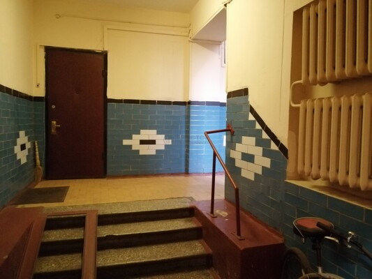 Продам двухкомнатную (2-комн.) квартиру, Строителей ул, 4к5, Москва г