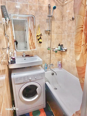 Продам двухкомнатную (2-комн.) квартиру, Капитана Копытова ул, 21, Мурманск г