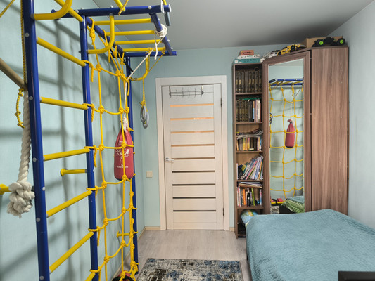 Продам двухкомнатную (2-комн.) квартиру, Московское ш, 264, Шушары п