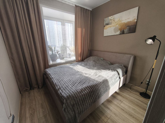 Продам однокомнатную (1-комн.) квартиру, Караульная ул, 43, Красноярск г