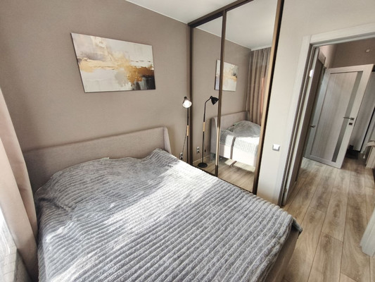 Продам однокомнатную (1-комн.) квартиру, Караульная ул, 43, Красноярск г